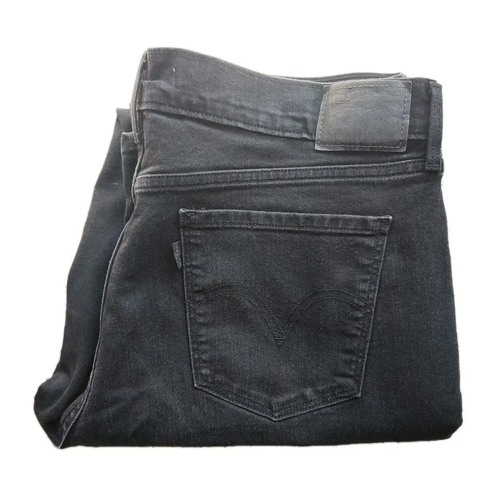 Levi's 505 Straight‎ Leg Women's Jeans, Size 32 x 32, Black